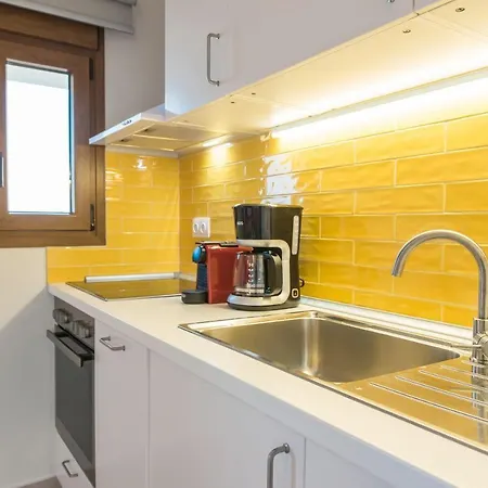 Nereus & Oceanus Beachfront Apartments, Lagonisi #feelslikehome