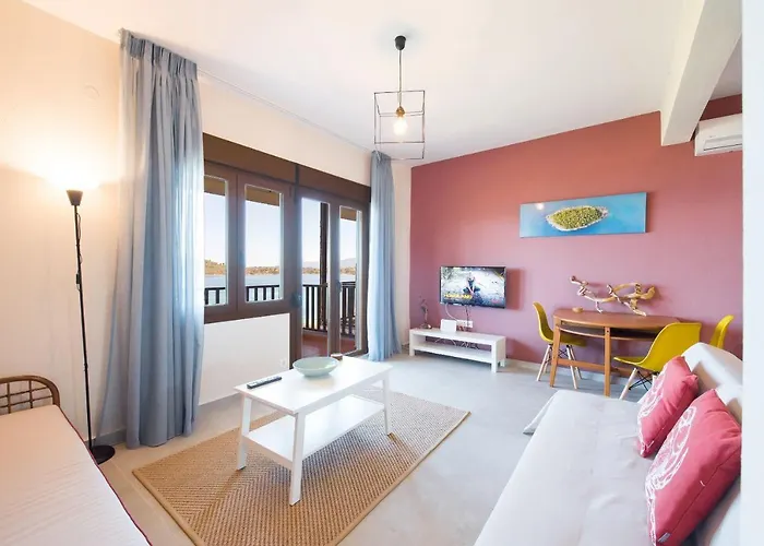 Apartment Nereus & Oceanus Beachfront Apartments, Lagonisi #feelslikehome Ormos Panagias