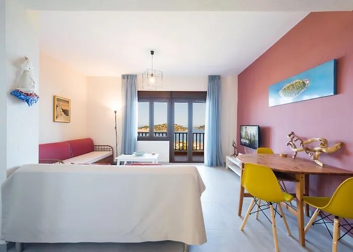 Apartment Nereus & Oceanus Beachfront Apartments, Lagonisi #feelslikehome *