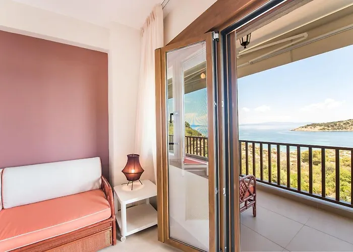 Nereus & Oceanus Beachfront Apartments, Lagonisi #feelslikehome Apartment Ormos Panagias