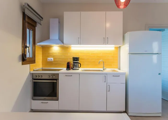 Nereus & Oceanus Beachfront Apartments, Lagonisi #feelslikehome