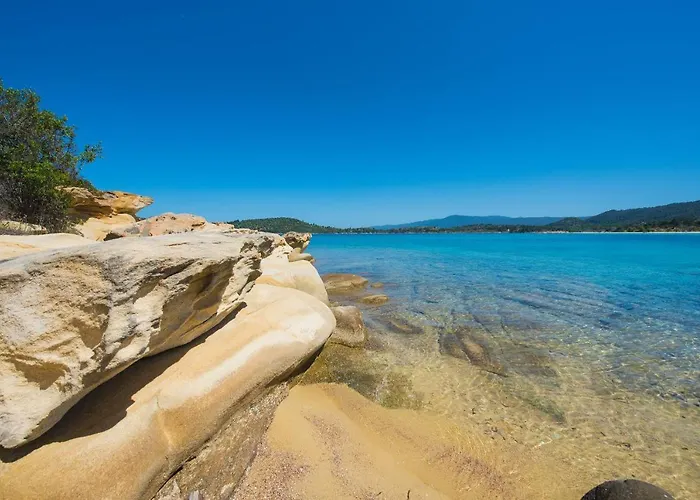 Nereus & Oceanus Beachfront Apartments, Lagonisi #feelslikehome * Ormos Panagias