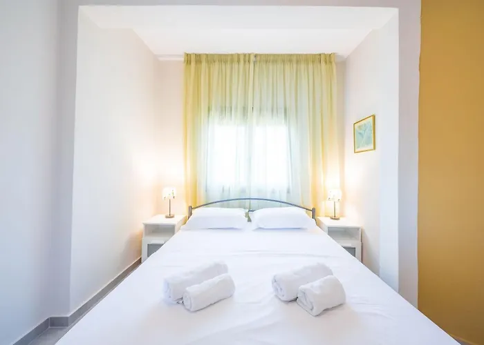 Nereus & Oceanus Beachfront Apartments, Lagonisi #feelslikehome * Ormos Panagias