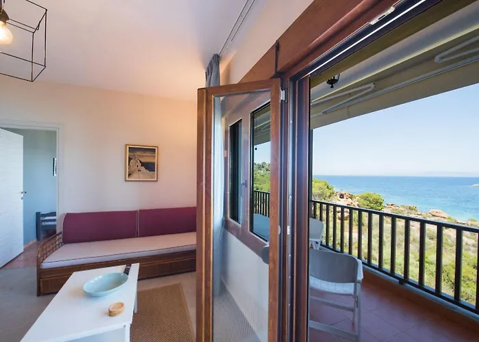 Apartment Nereus & Oceanus Beachfront Apartments, Lagonisi #feelslikehome Ormos Panagias