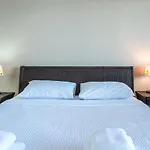 Nereus & Oceanus Beachfront Apartments, Lagonisi #feelslikehome *