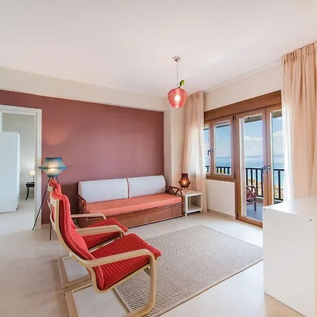 Апартаменты Nereus & Oceanus Beachfront Apartments, Lagonisi #feelslikehome *