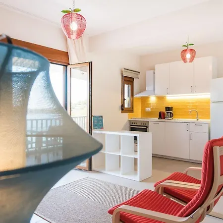 Апартаменты Nereus & Oceanus Beachfront Apartments, Lagonisi #feelslikehome Ормос-Панайяс