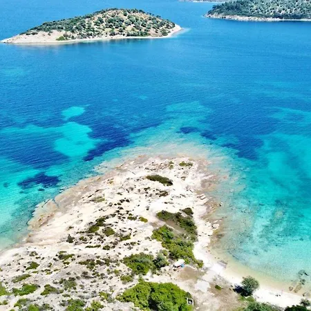 Апартаменты Nereus & Oceanus Beachfront Apartments, Lagonisi #feelslikehome Ормос-Панайяс