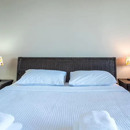 Nereus & Oceanus Beachfront Apartments, Lagonisi #feelslikehome *