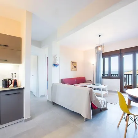 Nereus & Oceanus Beachfront Apartments, Lagonisi #feelslikehome *