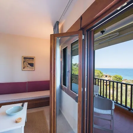 דירה Nereus & Oceanus Beachfront Apartments, Lagonisi #feelslikehome אורמוס פנגיאס