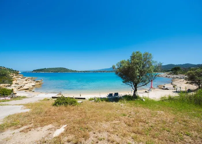 Nereus & Oceanus Beachfront Apartments, Lagonisi #feelslikehome *