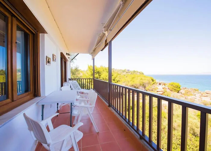 Apartment Nereus & Oceanus Beachfront Apartments, Lagonisi #feelslikehome Ormos Panagias