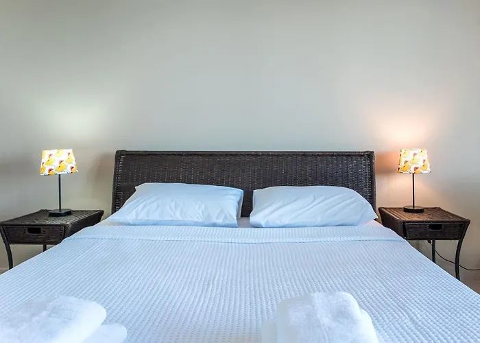 Nereus & Oceanus Beachfront Apartments, Lagonisi #feelslikehome *