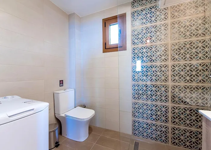 Apartment Nereus & Oceanus Beachfront Apartments, Lagonisi #feelslikehome Ormos Panagias