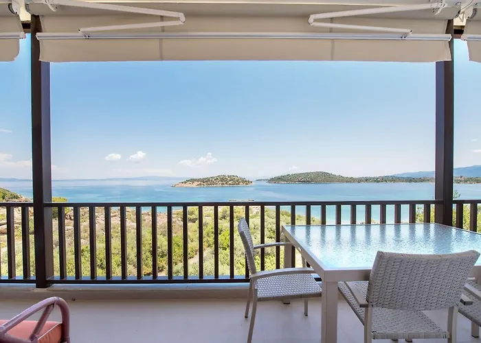 Apartment Nereus & Oceanus Beachfront Apartments, Lagonisi #feelslikehome